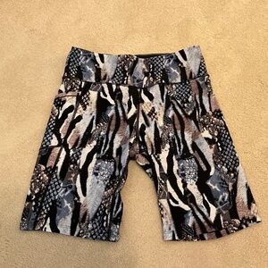 Calvin Klein abstract biker shorts size large